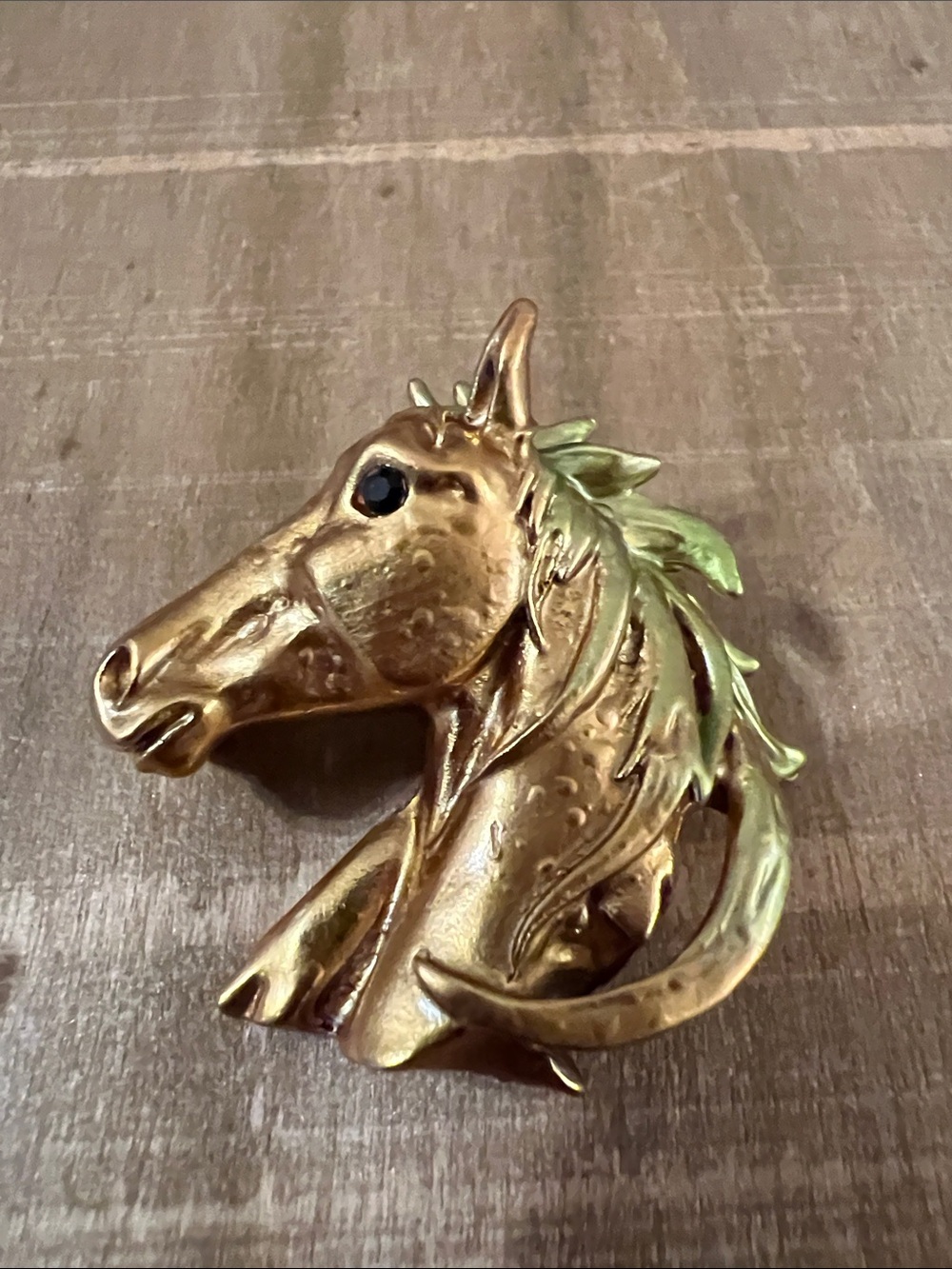3/$18 Gold Horse Head Brooch - Lot 421